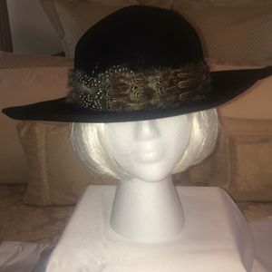 Bebe Feather Floppy Black Chapeau Souple Plume Hat